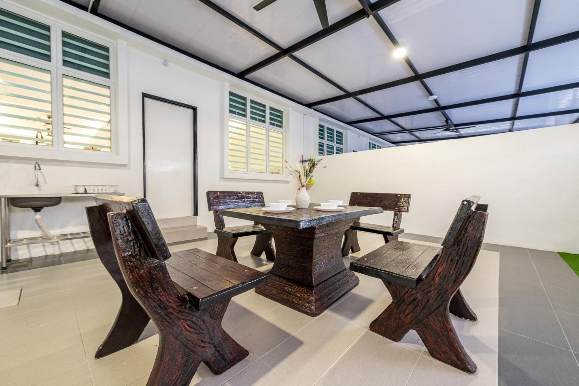 La Ferringhi - Balinese Collection, By Alv Homestay *