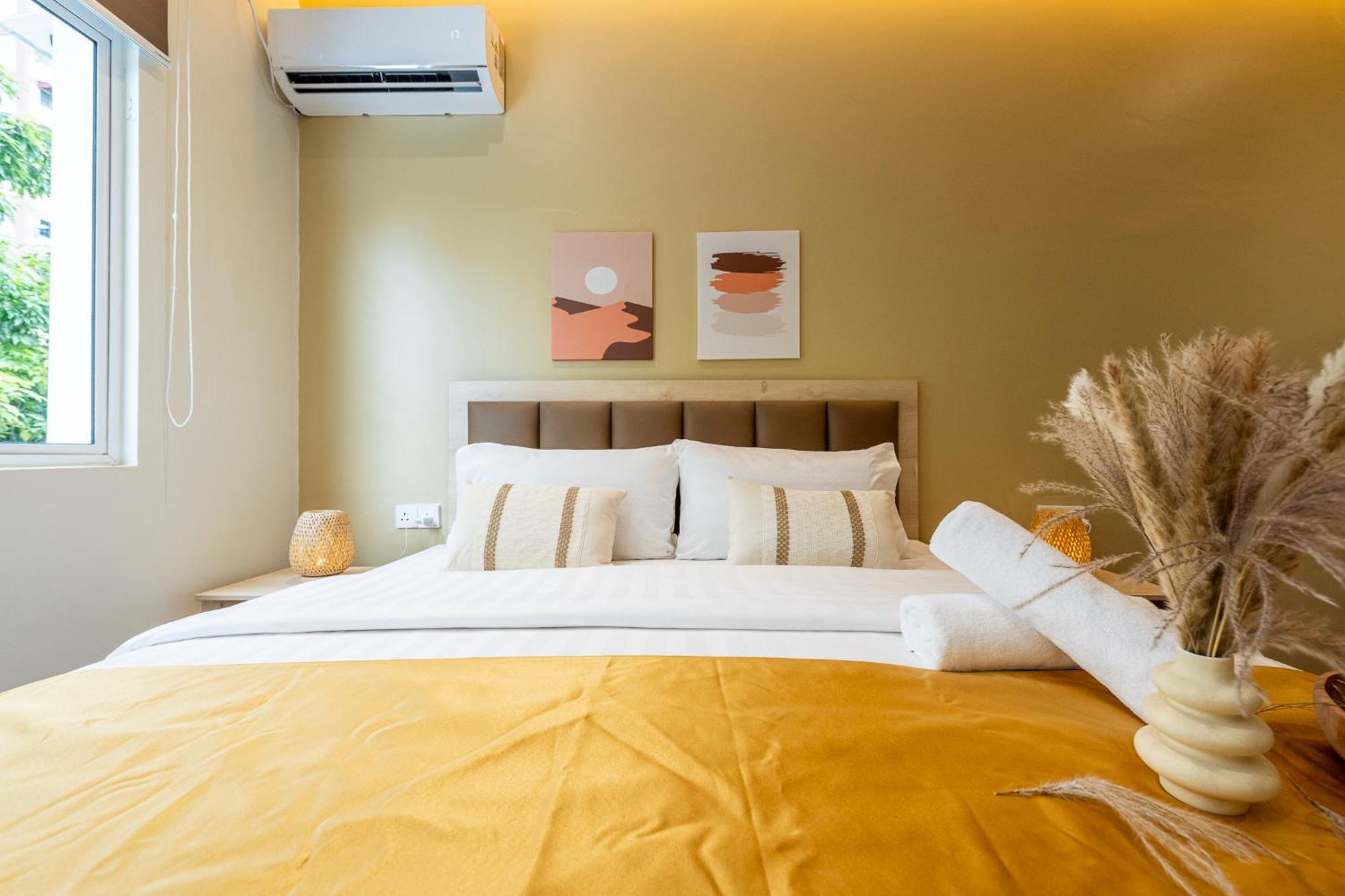Homestay La Ferringhi - Balinese Collection, By Alv *